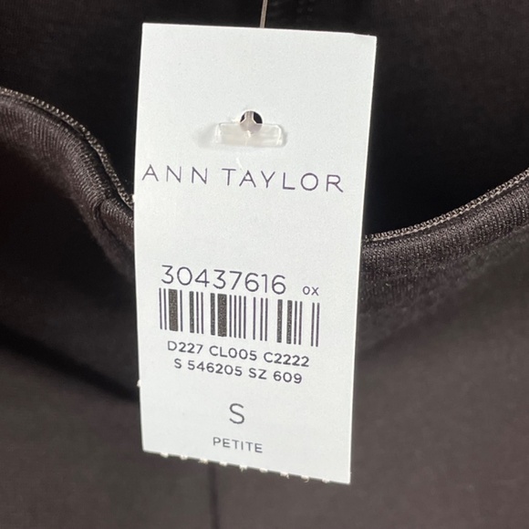 NEW Ann Taylor Pants Womens Small Petite black skinny ponte classic casual - Picture 5 of 9